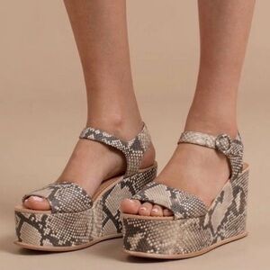 Dolce Vita Wedge Sandals